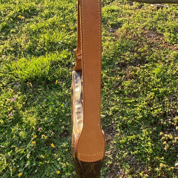 Louis Vuitton - Picture 11 of 11
